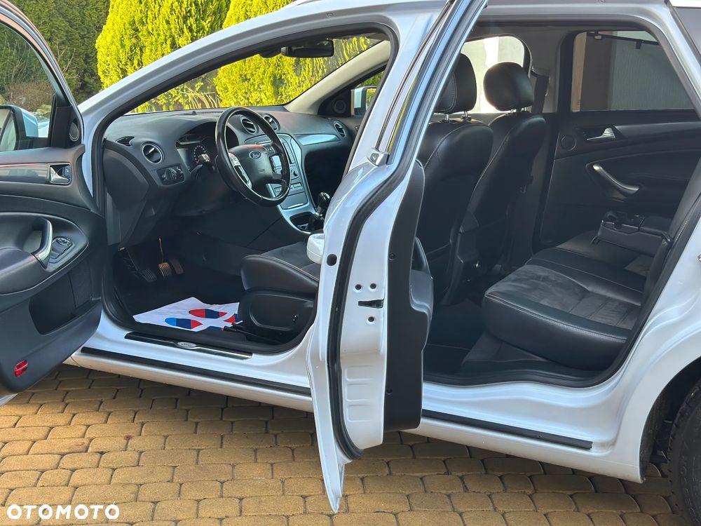 Ford Mondeo 1.6 TDCi Platinium X Plus (Titanium) - 19