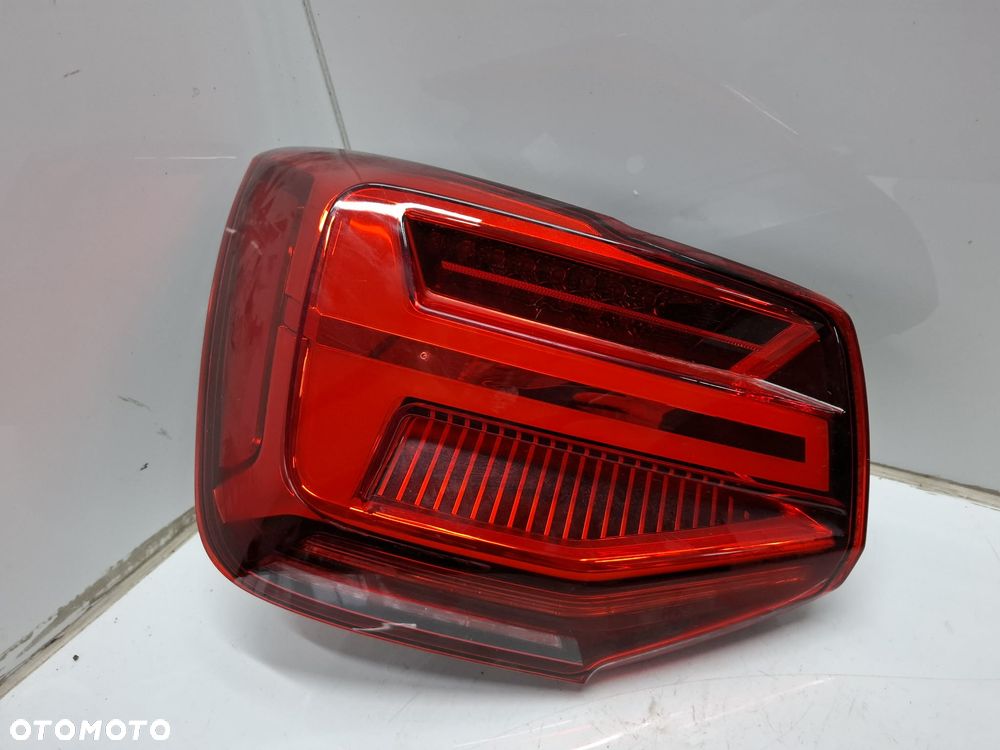 LAMPA LEWA TYLNA TYŁ AUDI Q2 81a945091b 81A LED ŁADNA - 1