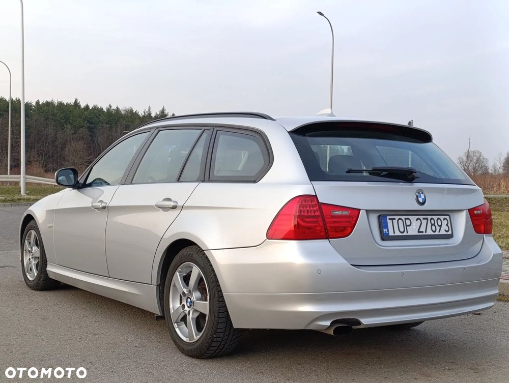 BMW Seria 3 318d DPF Edition Exclusive - 16
