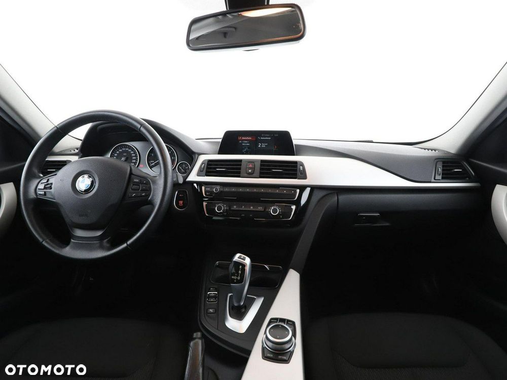 BMW Seria 3 318d Advantage - 16