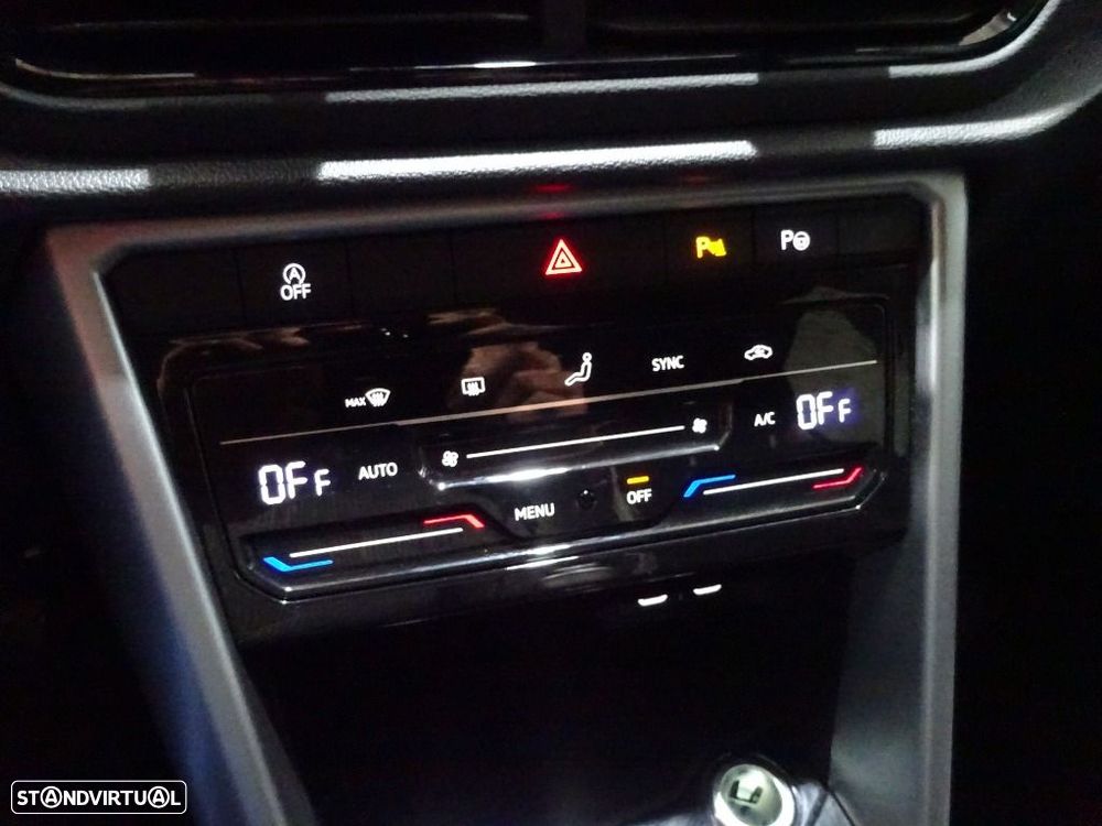 VW T-Roc 1.0 TSI Urban - 29