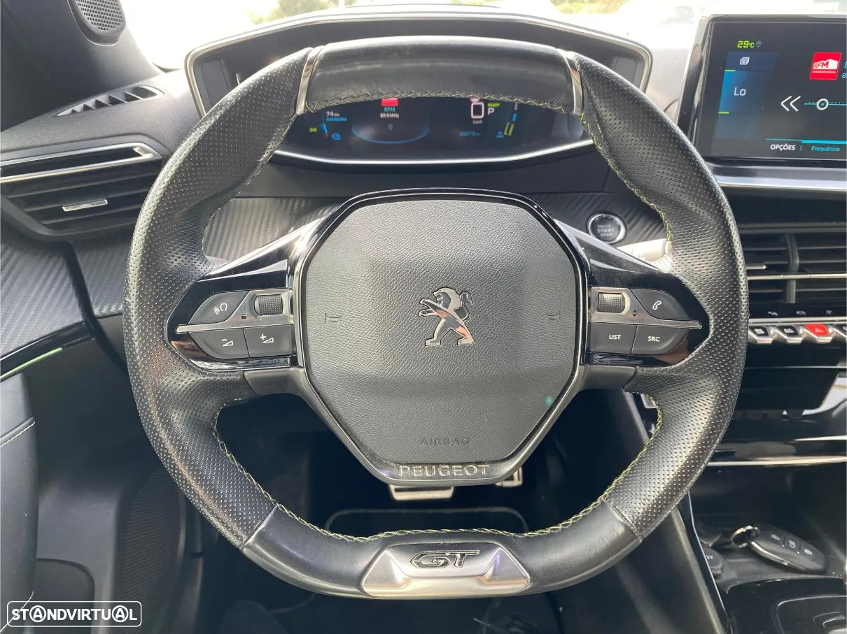 Peugeot e-2008 50 kWh GT Pack - 45