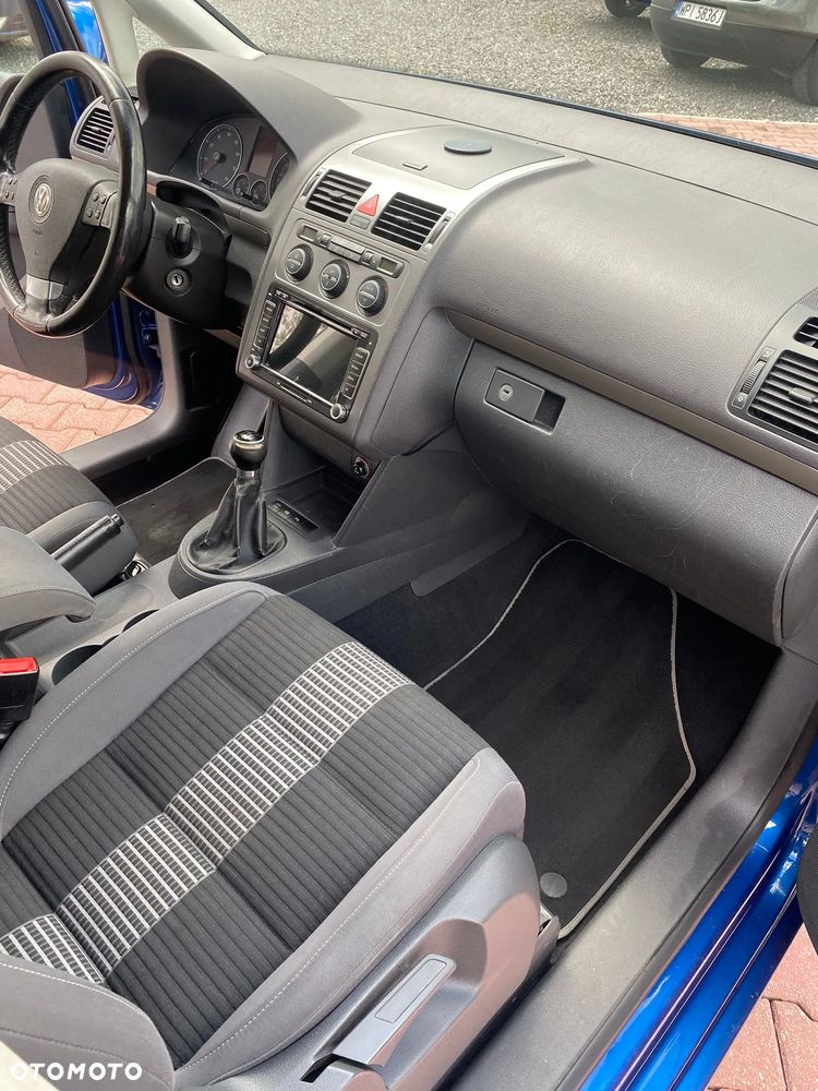 Volkswagen Touran 1.4 TSI United - 13