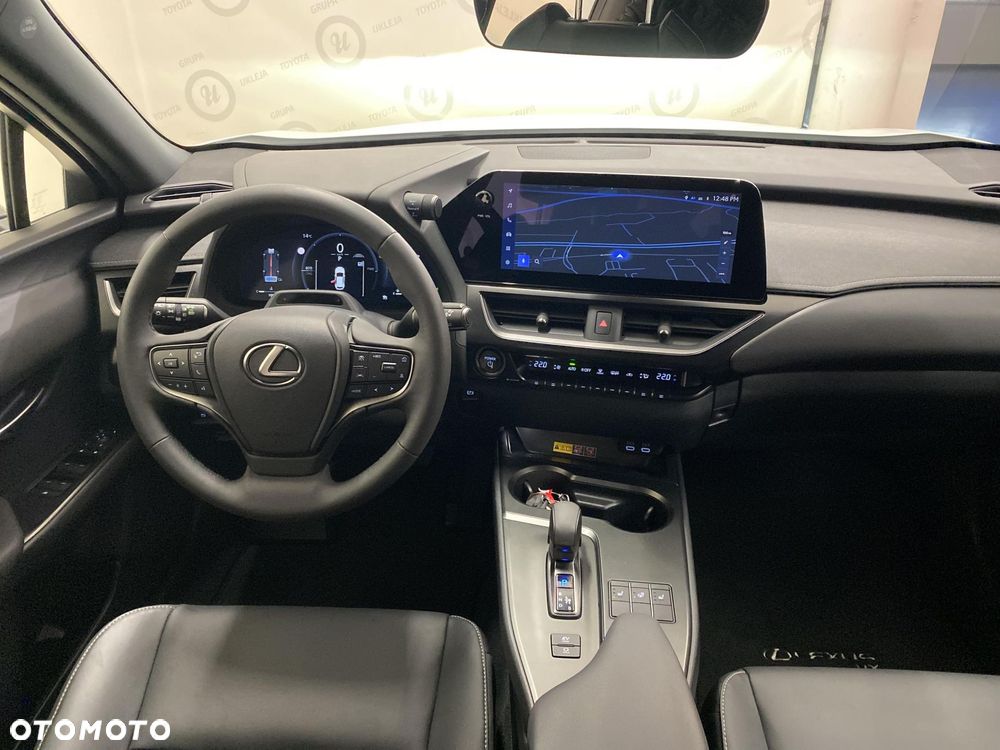 Lexus UX 300h F Sport Design - 10
