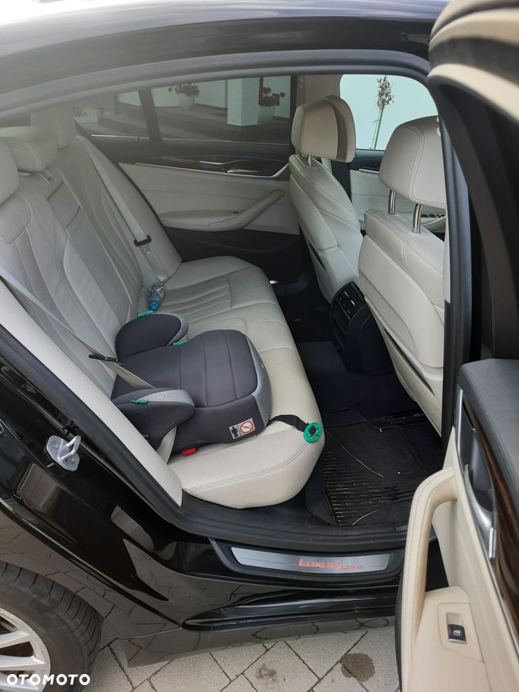 BMW Seria 5 520d Luxury Line - 10