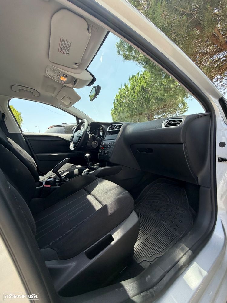 Citroën C4 1.6 HDi SX - 10