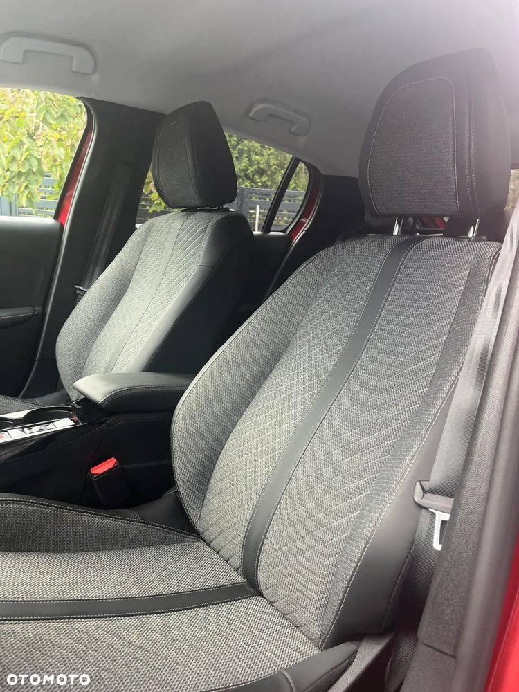 Peugeot 208 1.2 PureTech Allure S&S EAT8 - 4