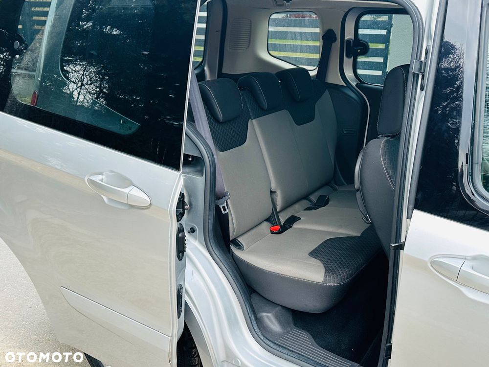 Ford Tourneo Courier 1.0 EcoBoost S&S Ambiente - 5