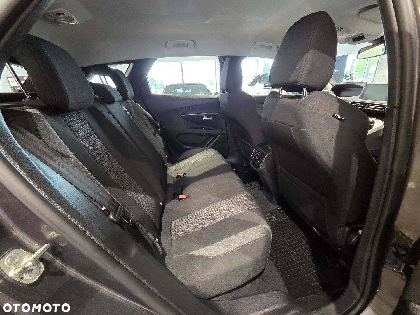 Peugeot 3008 1.2 PureTech Active Pack S&S EAT8 - 8