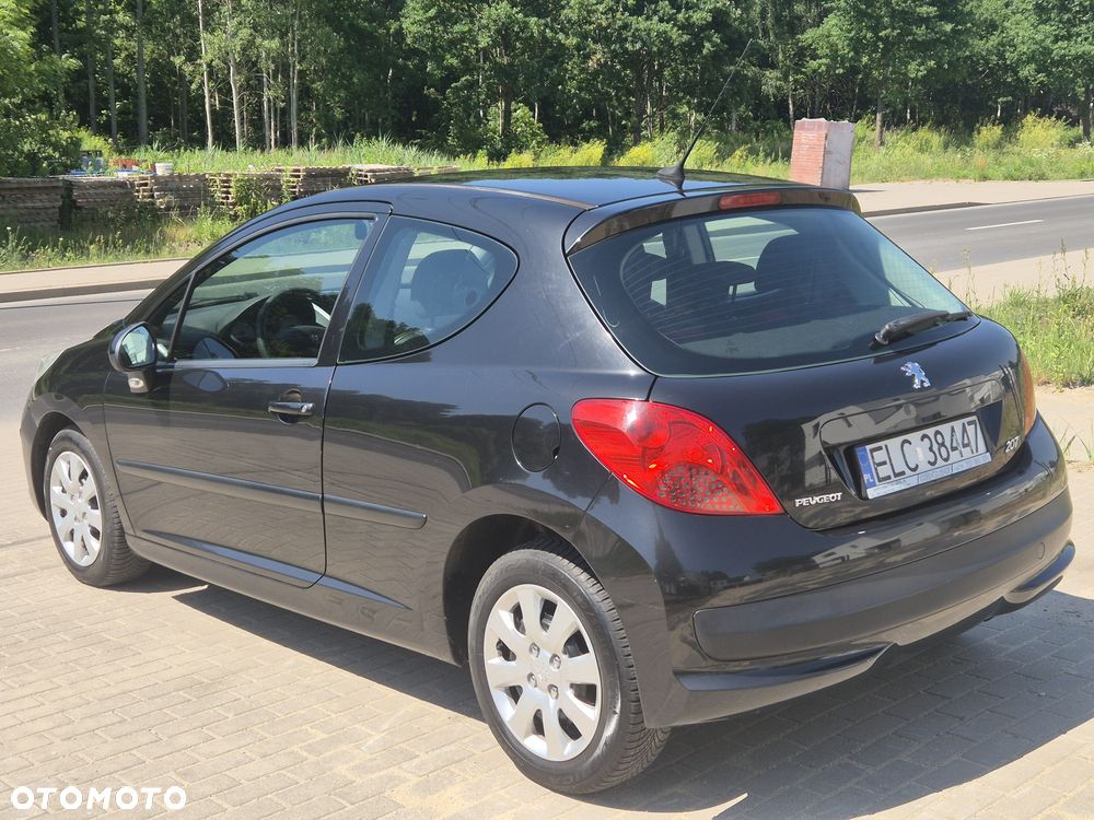 Peugeot 207 - 4