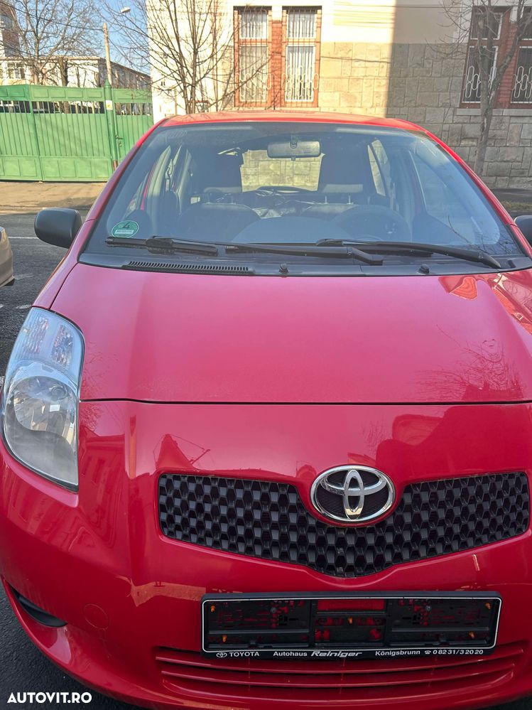 Toyota Yaris 1.3 Sol - 1