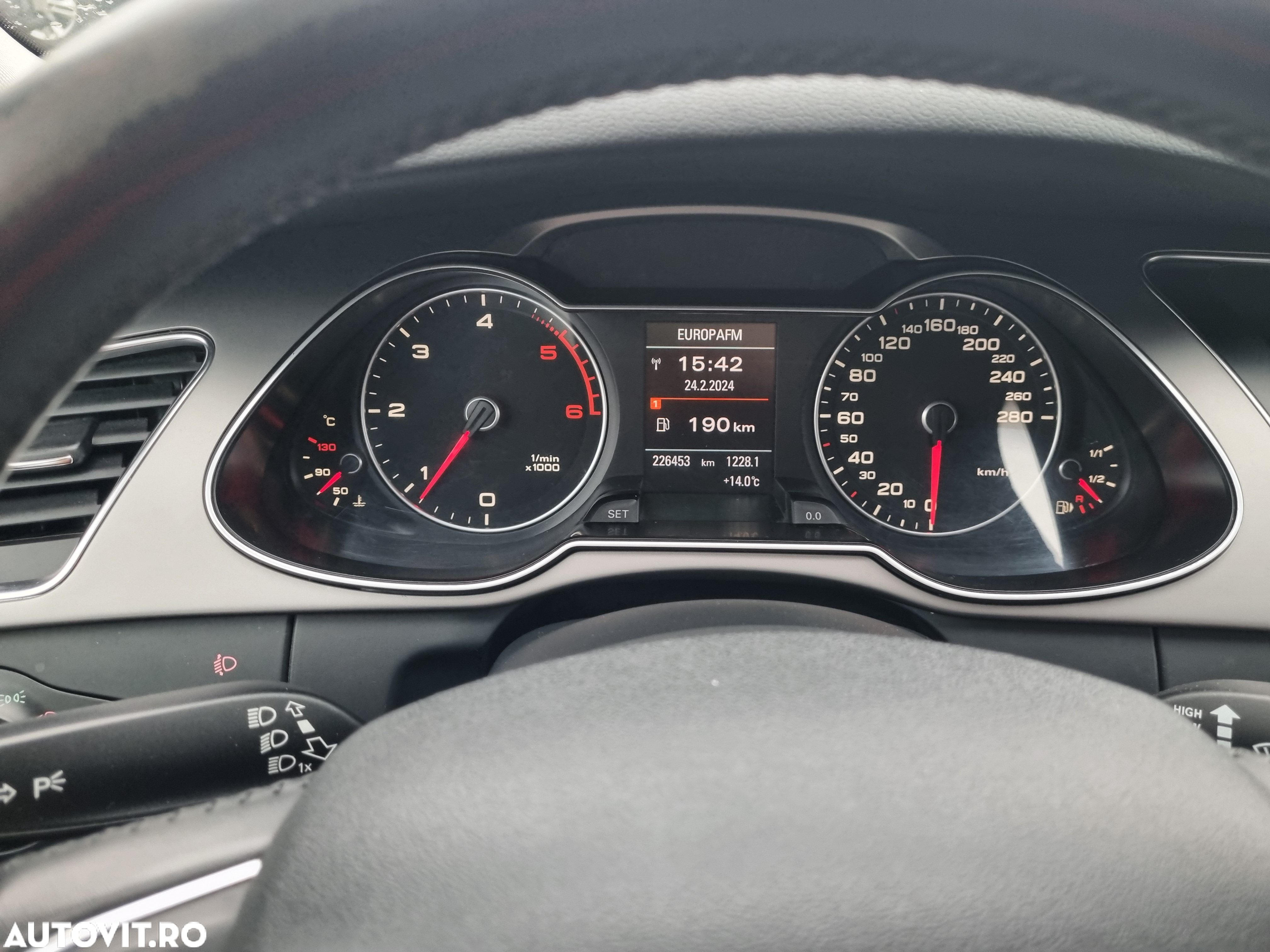 Audi A4 Avant 2.0 TDI ultra DPF Attraction - 21