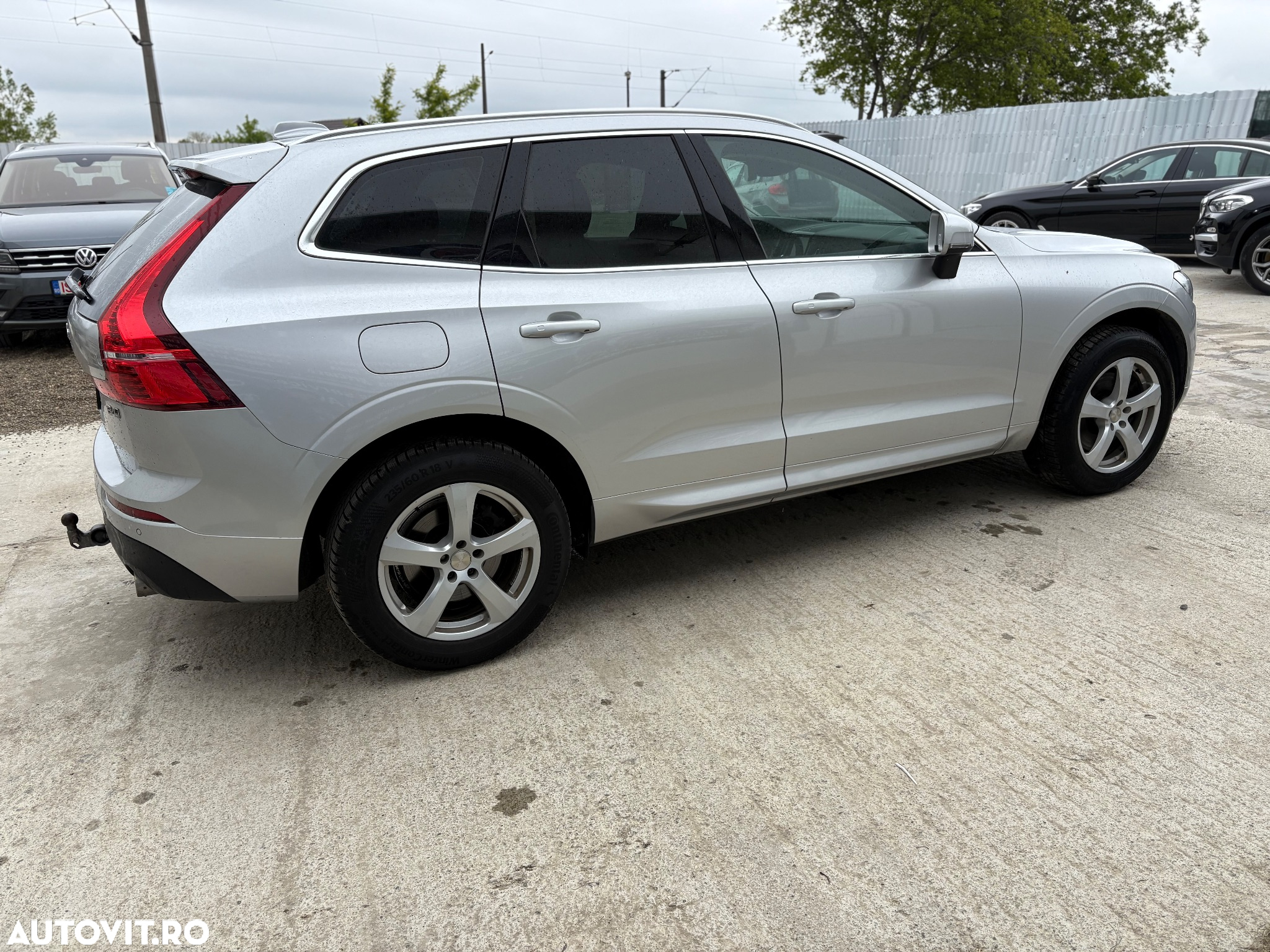 Volvo XC 60 B4 MHEV AWD Momentum Pro - 10