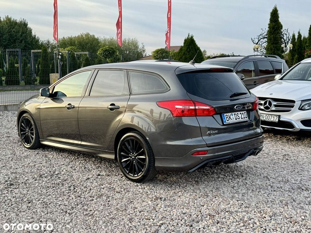 Ford Focus 2.0 EcoBlue ST-Line Business - 32