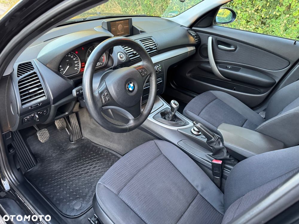 BMW Seria 1 118d - 9