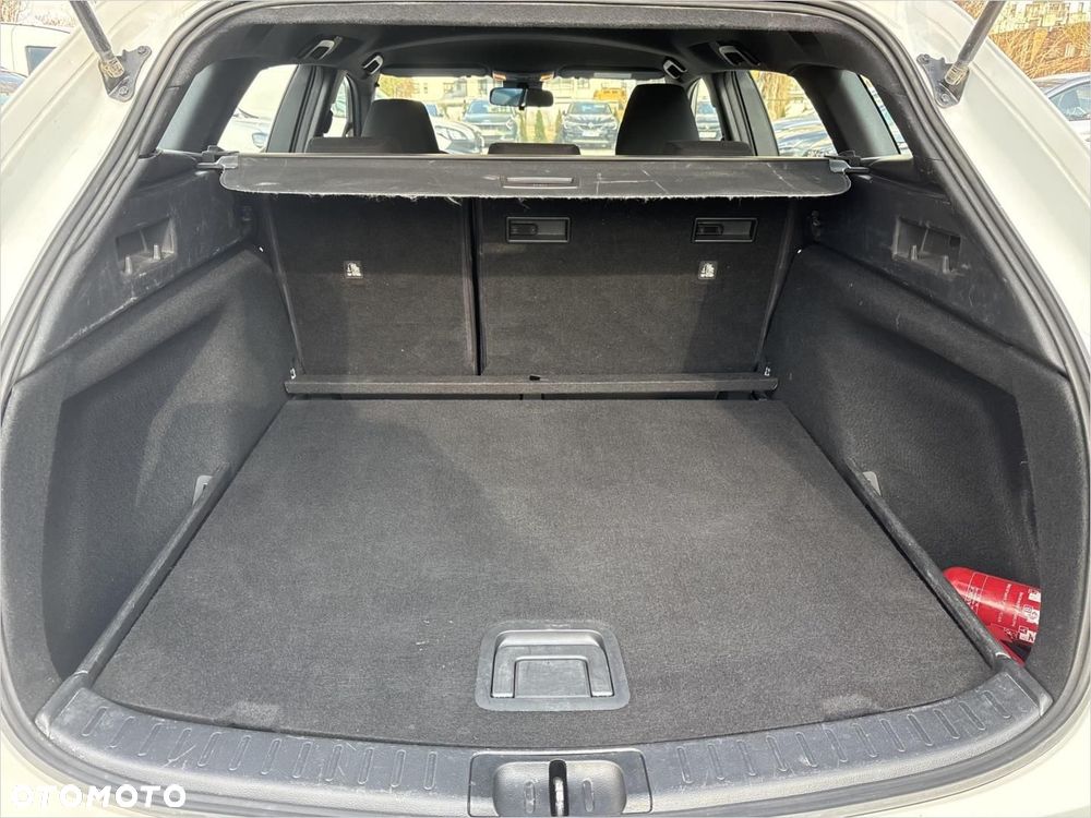 Toyota Corolla 1.8 Hybrid Active - 17