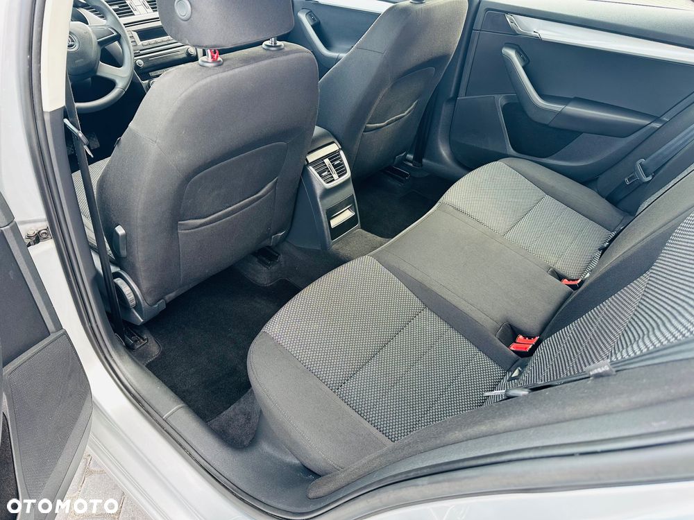 Skoda Octavia 1.4 TSI Ambition - 10
