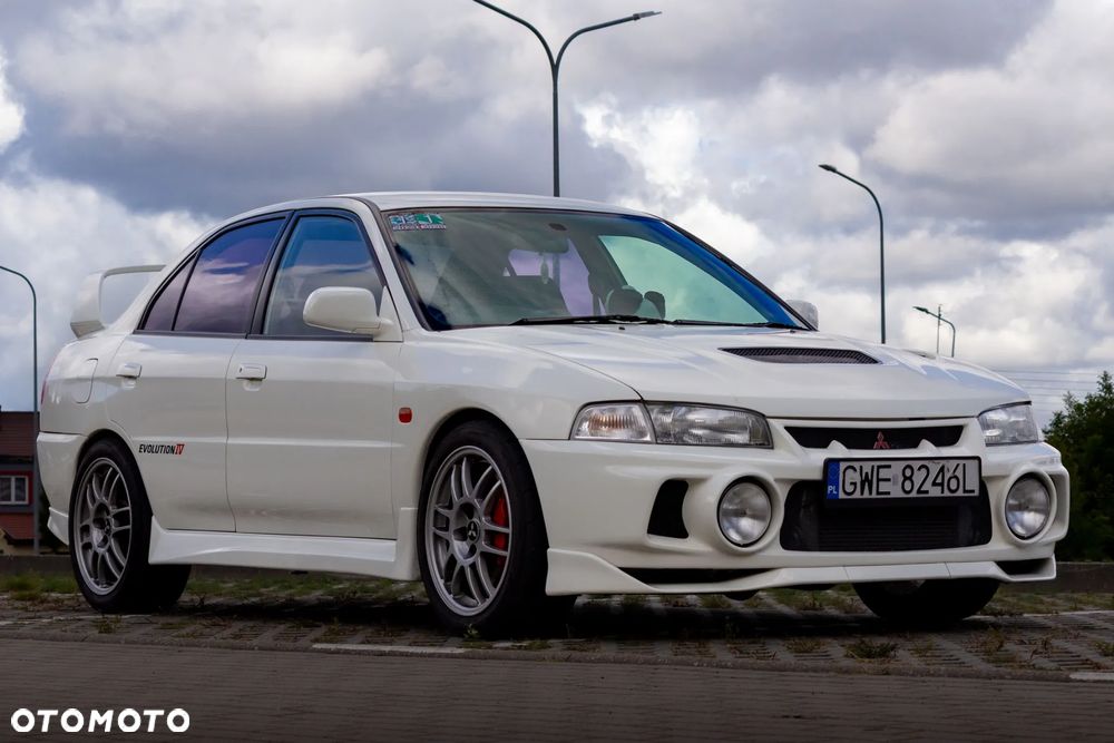 Mitsubishi Lancer Evolution - 8
