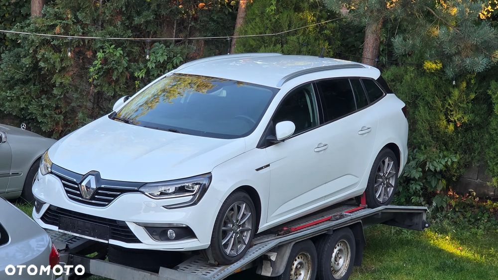 Renault Megane Grandtour ENERGY TCe 130 BOSE EDITION - 6