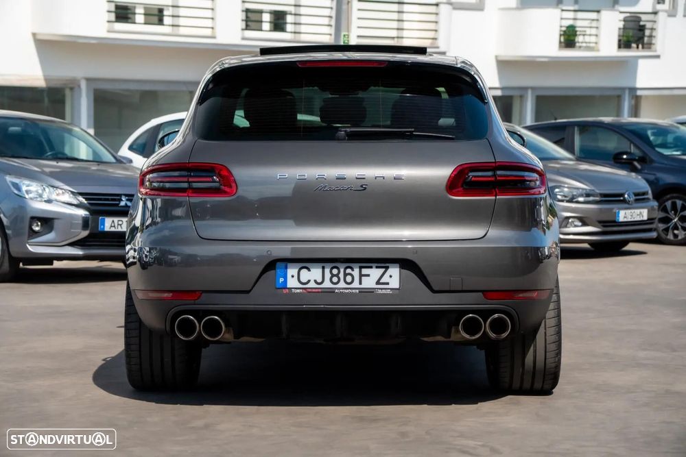 Porsche Macan S - 23