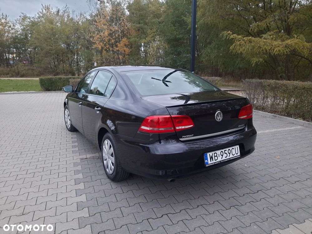 Volkswagen Passat 1.6 TDI BlueMotion - 8