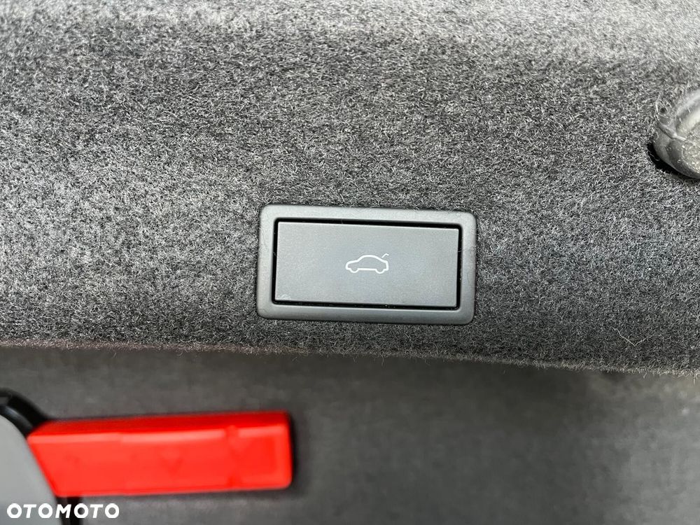 Volkswagen Passat - 8