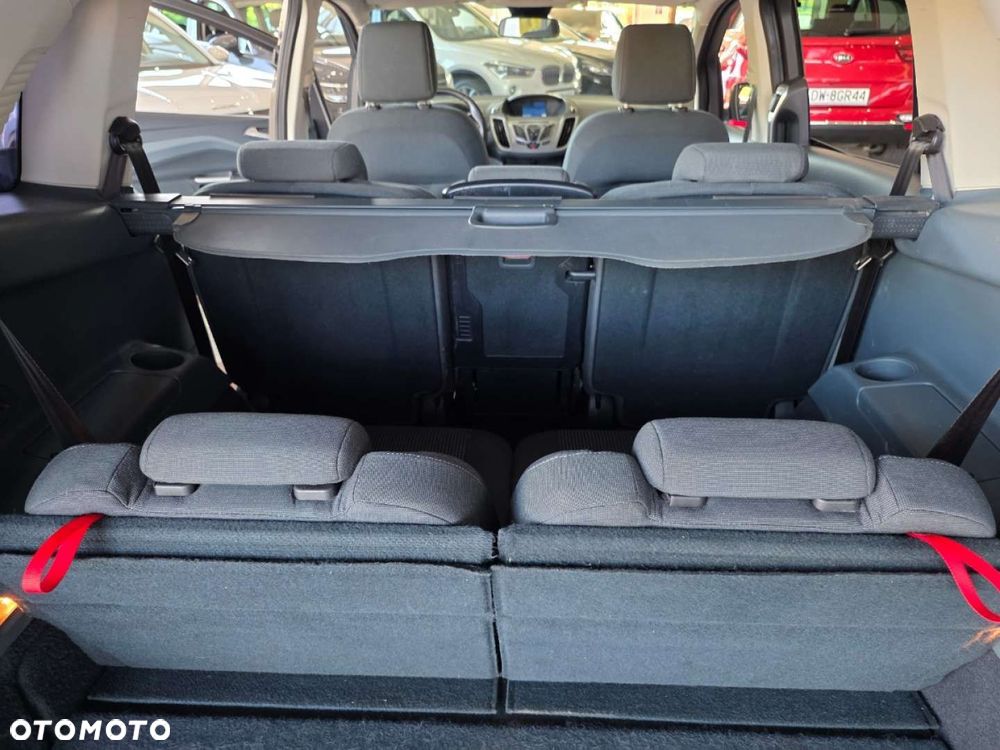 Ford Grand C-MAX - 18