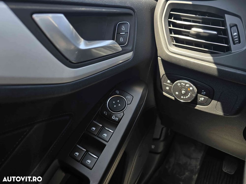 Ford Focus - 16