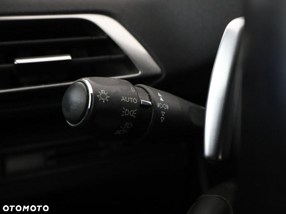 Peugeot 3008 2.0 BlueHDi GT S&S EAT8 - 36