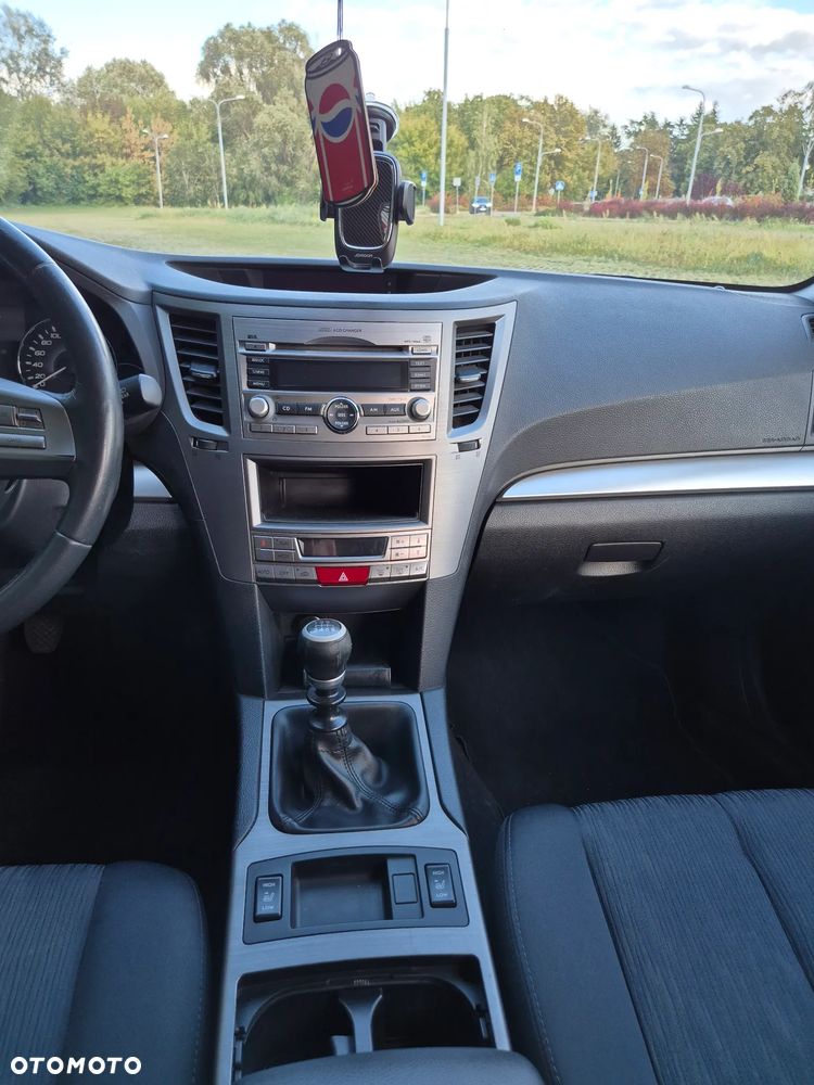Subaru Legacy 2.0R Comfort - 14