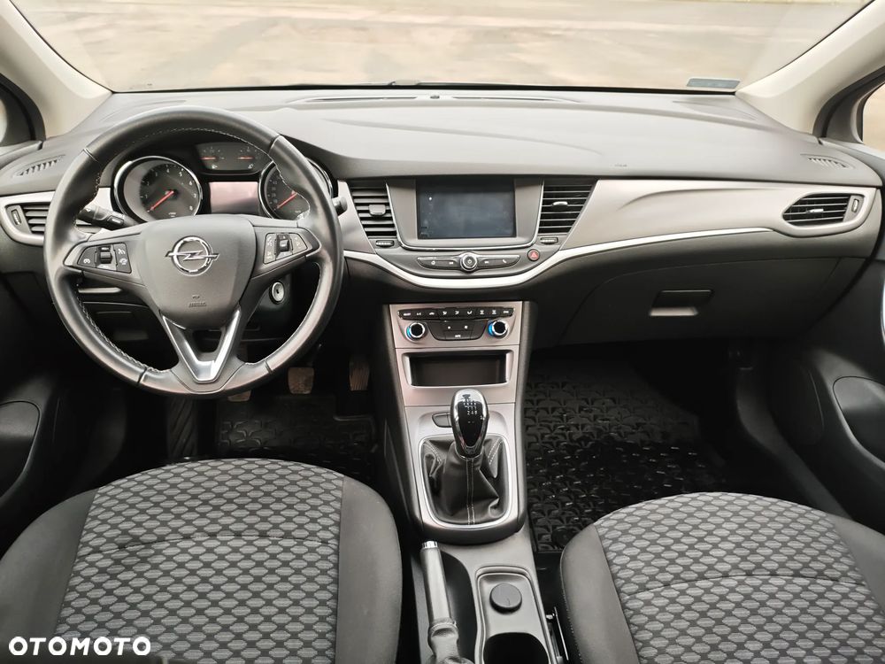 Opel Astra 1.4 T Dynamic - 14