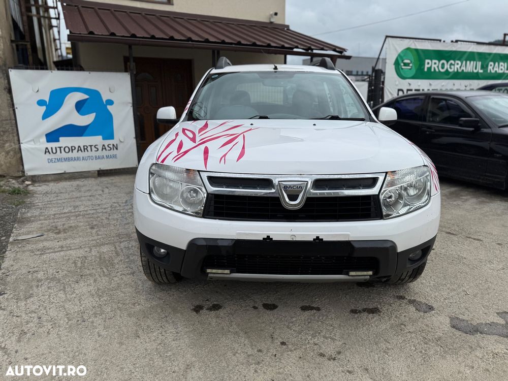 Dezmembrez Dacia Duster 1.5 dCi Euro 5 4x4 110CP 2013 - 1