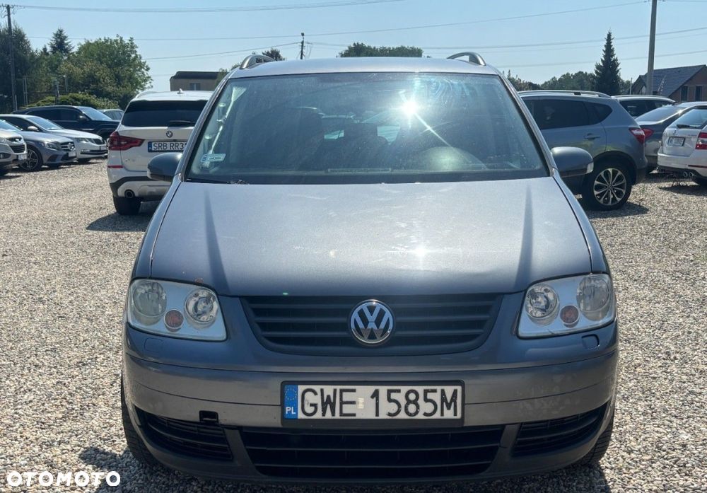 Volkswagen Touran - 9