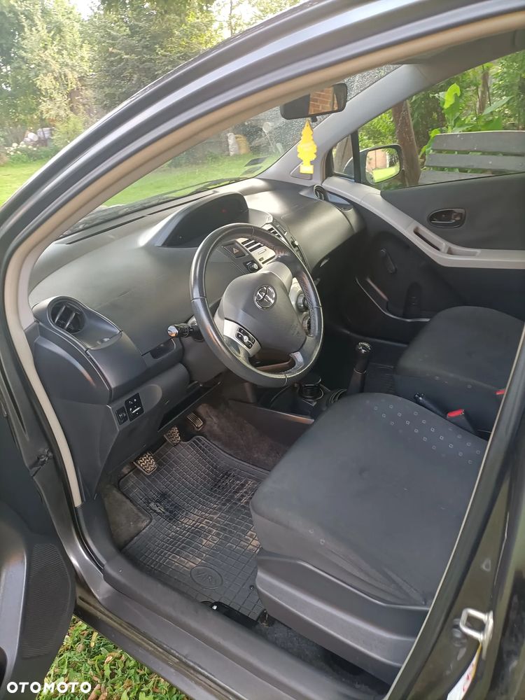 Toyota Yaris 1.3 Luna - 6