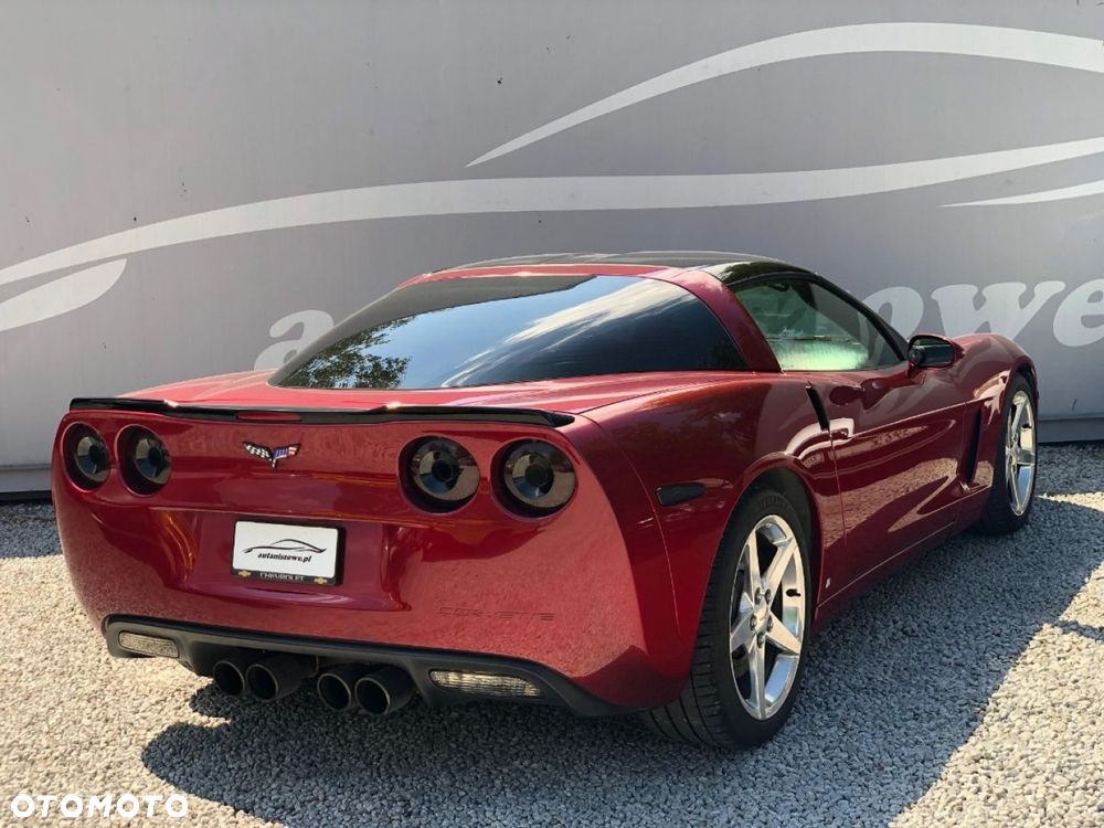 Chevrolet Corvette - 3