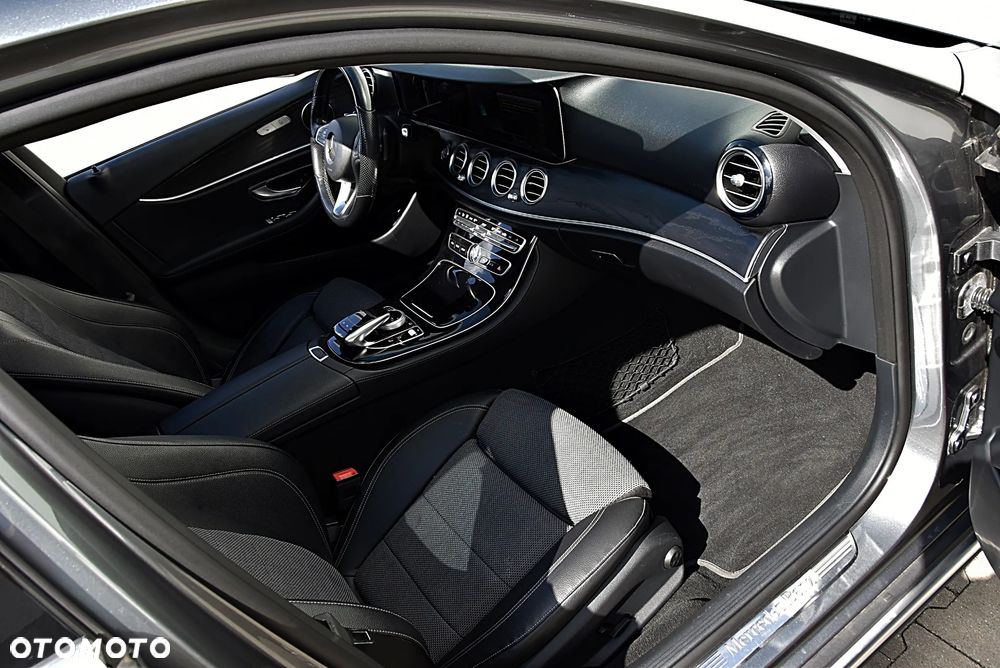 Mercedes-Benz Klasa E 220 d 4Matic All-Terrain 9G-TRONIC Avantgarde - 19