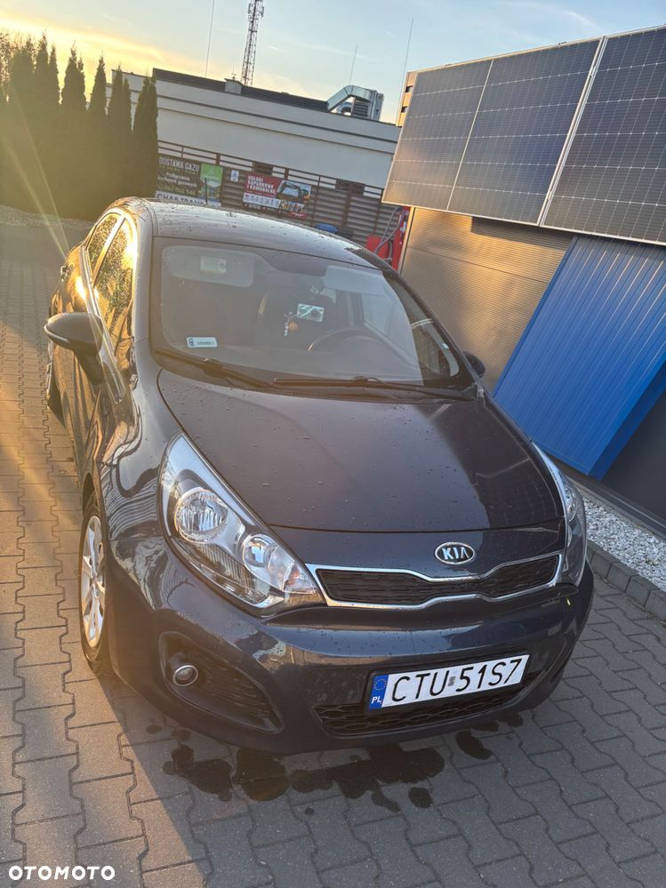 Kia Rio - 2
