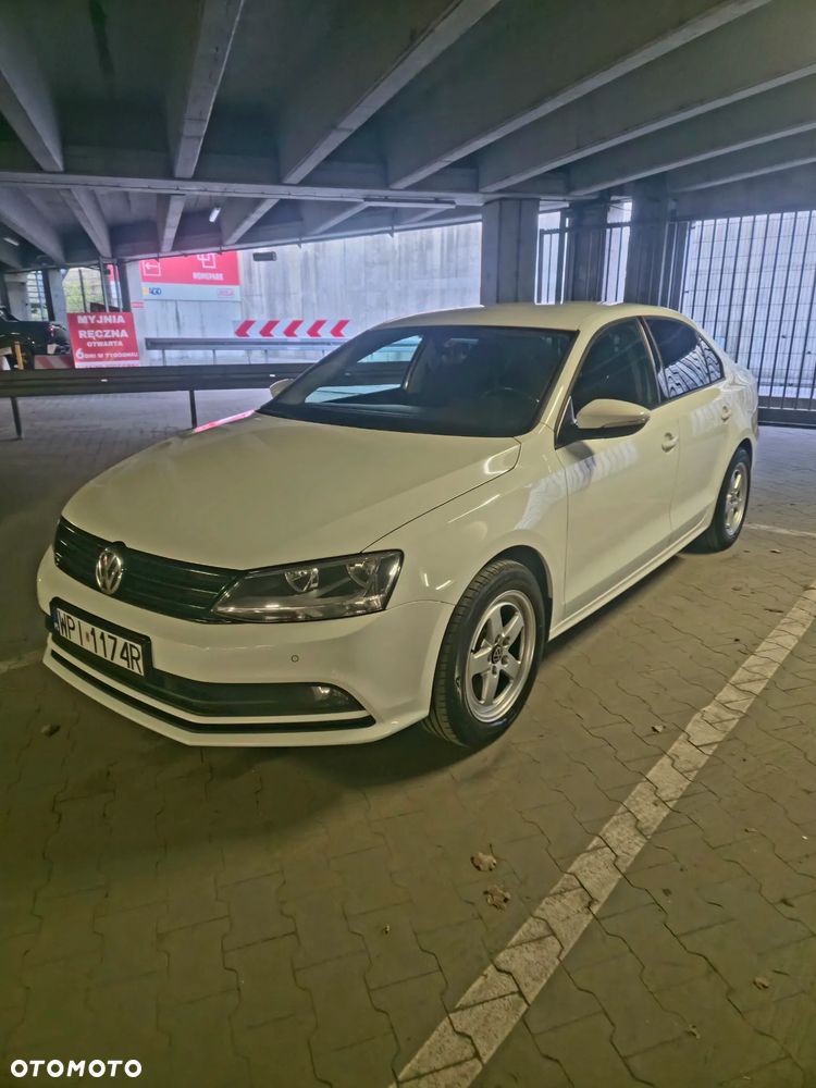 Volkswagen Jetta 1.2 TSI BMT Comfortline - 2