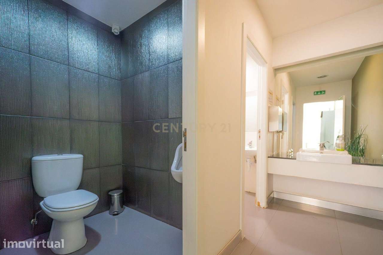 Espaço Comercial no Centro da Lousã — Excelente Oportunidade de Invest - Grande imagem: 5/47