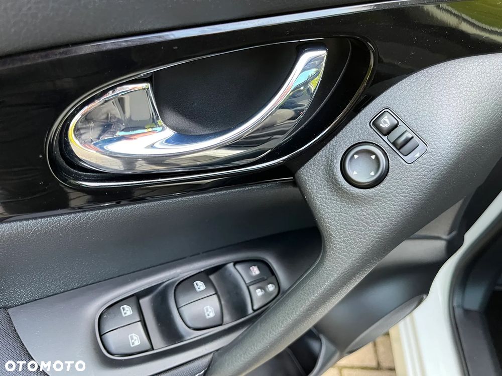 Nissan Qashqai 1.3 DIG-T N-Connecta - 21