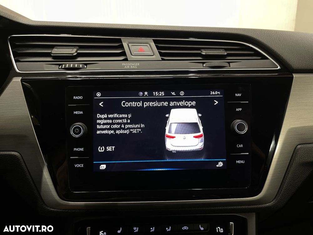 VOLKSWAGEN Touran 2022 — imagine 14