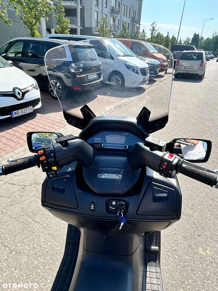 Suzuki Burgman - 4