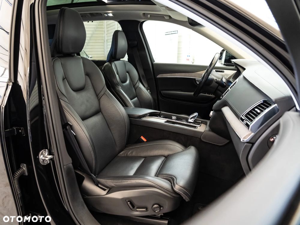 Volvo XC 90 T8 AWD Plug-In Hybrid Inscription 7os - 31