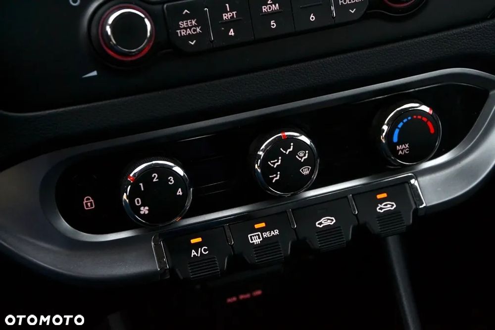 Kia Rio 1.4 Spirit - 23