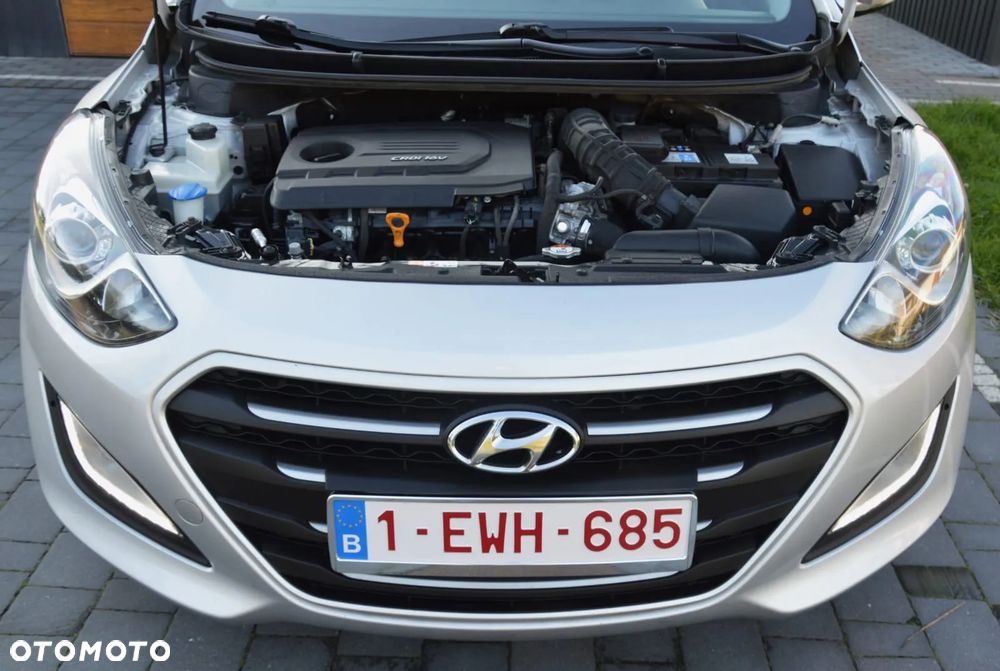 Hyundai i30 Kombi 1.6 CRDI Family - 18