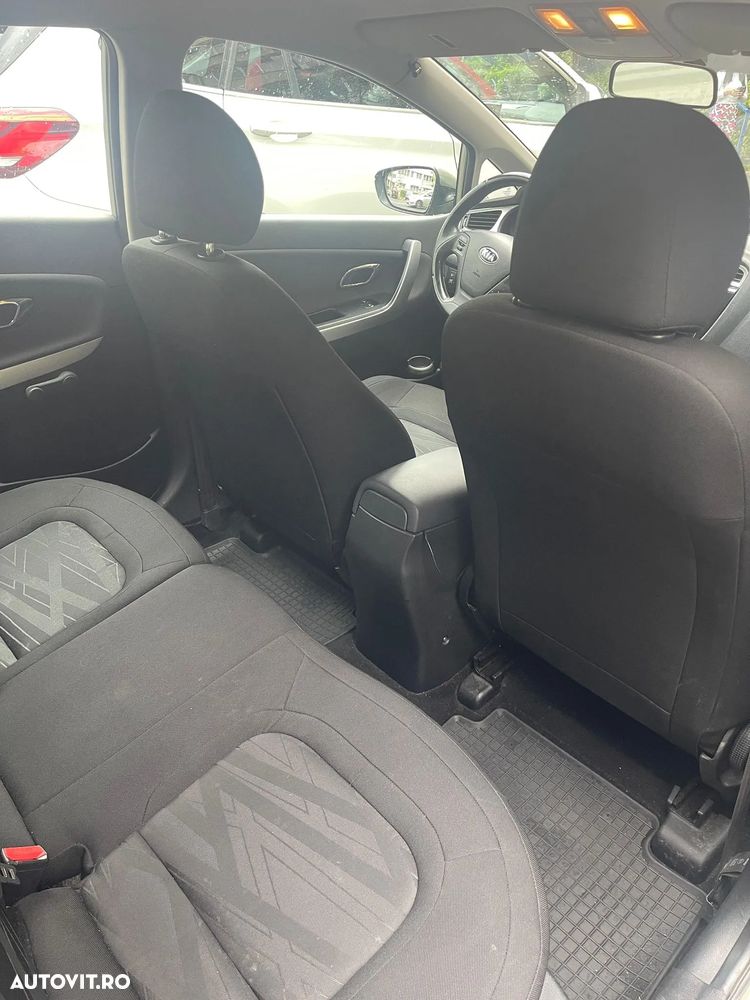 Kia Ceed - 9