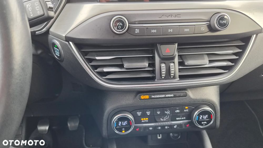 Ford Focus 1.5 EcoBlue Start-Stopp-System TITANIUM STYLE - 12