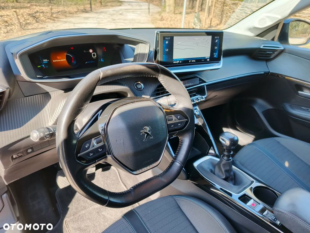 Peugeot 208 1.2 PureTech Allure S&S - 12