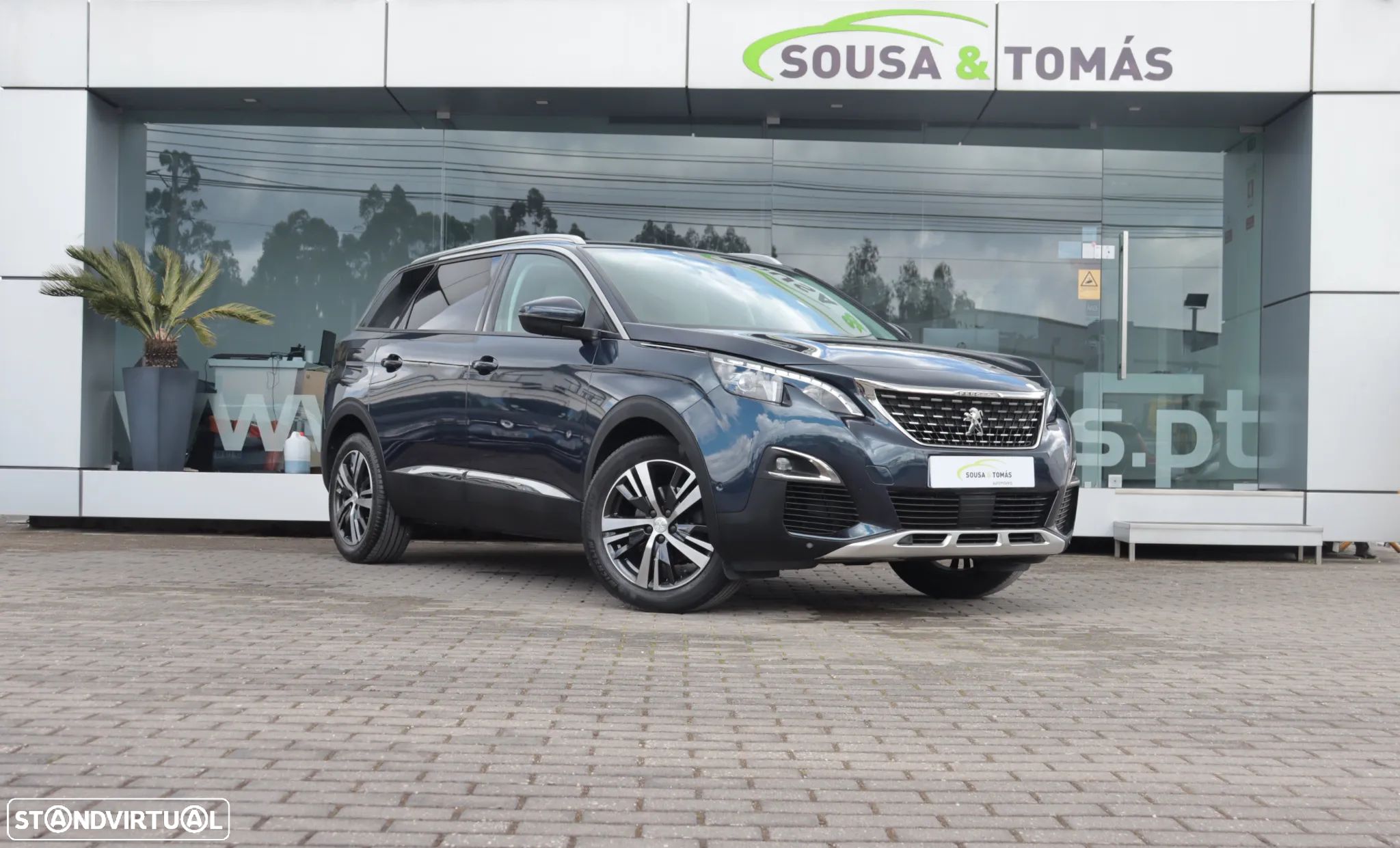 Peugeot 5008 1.2 PureTech Allure EAT8 - 1