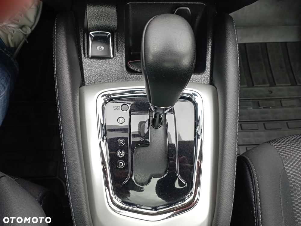 Nissan Qashqai 1.2 DIG-T N-Connecta Xtronic EU6 - 20